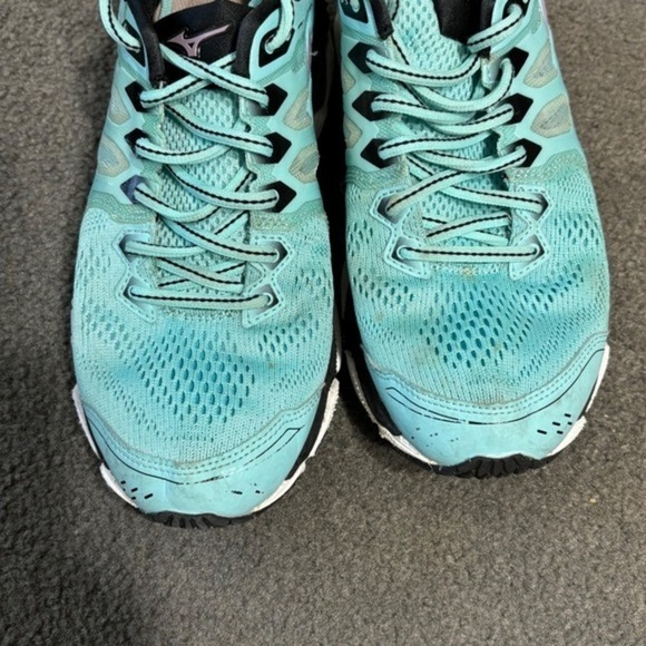 Mizuno Women's Size 9 Wave Horizon 3 Running Shoes Astral Aura/Lavender - Picture 4 of 6